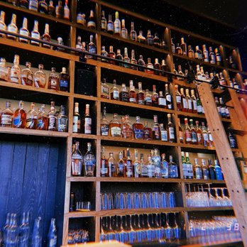 Dram & Draught - Interior - Cocktail Bars Near Me - Cary, North Carolina