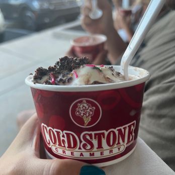 Cold Stone Creamery - Birthday Cake Remix - Ice Cream & Frozen Yogurt Near Me - Harrisburg, Pennsylvania