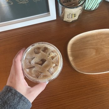 Lookout Coffee - Iced vanilla latte with oat milk - Coffee & Tea Near Me - Campbell, California Lookout Coffee - Iced vanilla latte with oat milk - Coffee & Tea Near Me - Campbell, California