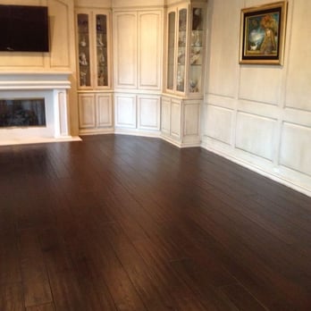 D&B Floor Design Inc - a living room with hardwood floors - Flooring Near Me - Los Angeles, California D&B Floor Design Inc - a living room with hardwood floors - Flooring Near Me - Los Angeles, California