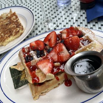 Bruncheon Las Colinas - Waffles & Berries Hashbrowns - Breakfast & Brunch Near Me - Irving, Texas Bruncheon Las Colinas - Waffles & Berries Hashbrowns - Breakfast & Brunch Near Me - Irving, Texas