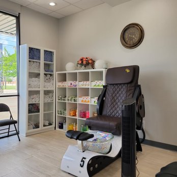 V Nails & Spa - Nail Salons Near Me - Carrollton, Texas V Nails & Spa - Nail Salons Near Me - Carrollton, Texas