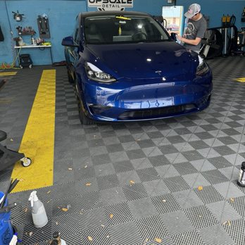 Upscale Detail - During the job - Auto Detailing Near Me Upscale Detail - During the job - Auto Detailing Near Me