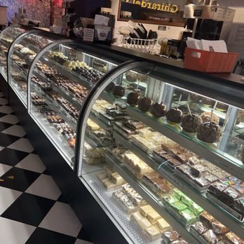 Sausalito Sweets - Sweets - Chocolatiers & Shops Near Me - Sausalito, California Sausalito Sweets - Sweets - Chocolatiers & Shops Near Me - Sausalito, California