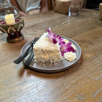 Paya Thai - Thai Near Me - Atlanta, Georgia