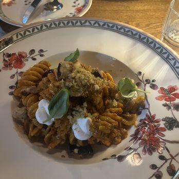 Villani - Pesto - Wine Bars Near Me - Bergen, 12