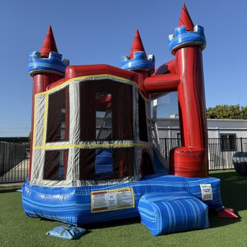 Penguin Party Rentals - Excalibur Castle Combo - Bounce House Rentals Near Me Penguin Party Rentals - Excalibur Castle Combo - Bounce House Rentals Near Me
