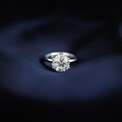 Diamondport Jewellers - Platinum Custom Round Cut Diamond Engagement Ring