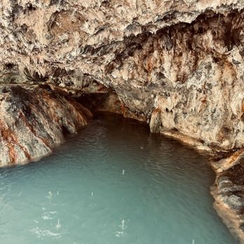 Umpqua Hot Springs - Cave and hot spring pool - Hiking Near Me - Idleyld Park, Oregon Umpqua Hot Springs - Cave and hot spring pool - Hiking Near Me - Idleyld Park, Oregon