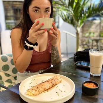 Jazamango Cafe - Cheese and egg breakfast burrito and a chai latte + horchata - Breakfast & Brunch Near Me - Todos Santos, BCS Jazamango Cafe - Cheese and egg breakfast burrito and a chai latte + horchata - Breakfast & Brunch Near Me - Todos Santos, BCS