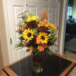 Beautiful Fall arrangement for mama! Beautiful Fall arrangement for mama!