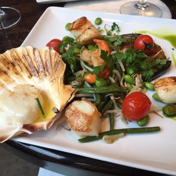 Café de Paris Friedland - Scallops & veggies. - Cafes Near Me - Paris, 75