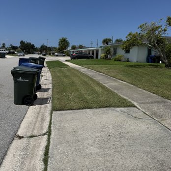 Yard Guardians - Lawn Services Near Me - Sarasota, Florida Yard Guardians - Lawn Services Near Me - Sarasota, Florida