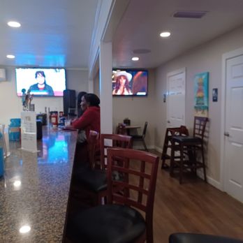 Shrimpy's Grill and Golf - Indoor seating - Mini Golf Near Me - Gulf Shores, Alabama Shrimpy's Grill and Golf - Indoor seating - Mini Golf Near Me - Gulf Shores, Alabama