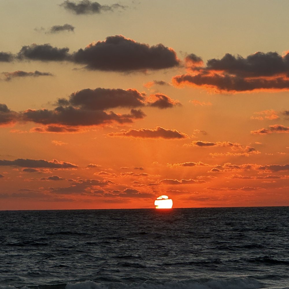 Jupiter Beach - Bold sunrise...AK - Beaches Near Me Jupiter Beach - Bold sunrise...AK - Beaches Near Me