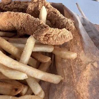 Louisiana Famous Fried Chicken - Fish & Chips Near Me - Long Beach, California Louisiana Famous Fried Chicken - Fish & Chips Near Me - Long Beach, California