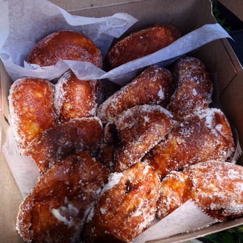 Leonard's Bakery - Malasadas!!!  Oh yeah#luckywelivehawaii - Bakeries Near Me - Honolulu, Hawaii