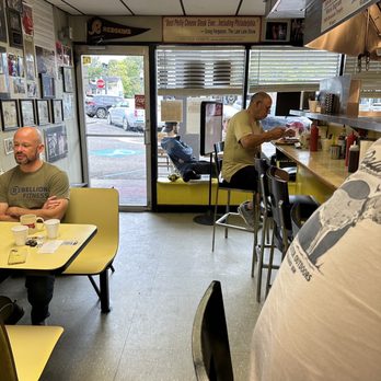Salem's Diner - Interior facing front from register - Diners Near Me - Birmingham, Alabama