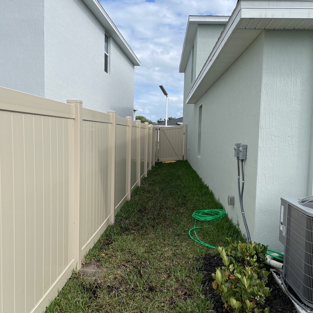 Fence Outlet - Fences & Gates Near Me - Melbourne, Florida Fence Outlet - Fences & Gates Near Me - Melbourne, Florida