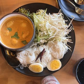 Manaao - Fish Curry with Rice Vermicelli " Ka-nom Jeen Nam-ya" - Thai Near Me - Tustin, California