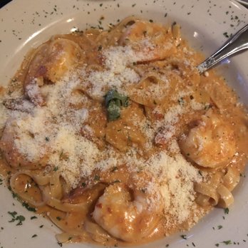 Vino E Pasta - Fettuccini with princess sauce and Caesar Salad with Shrimp. Delicious! - Italian Near Me - Tampa, Florida Vino E Pasta - Fettuccini with princess sauce and Caesar Salad with Shrimp. Delicious! - Italian Near Me - Tampa, Florida