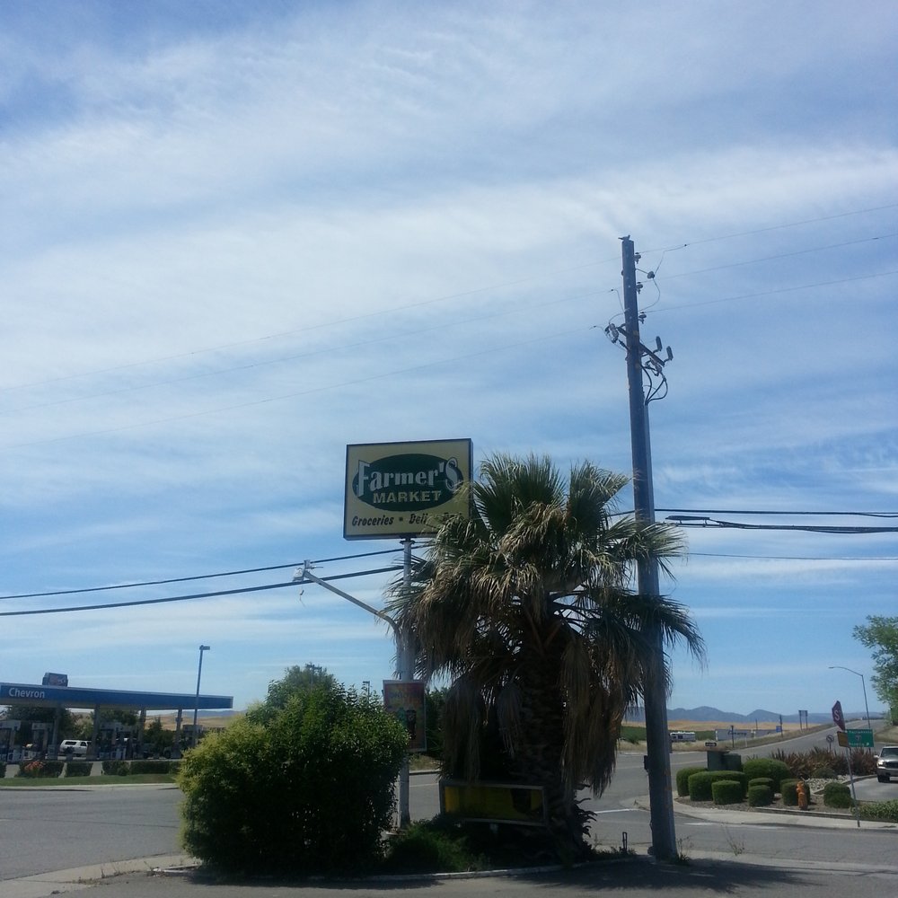 Farmers Mini-Market - a palm tree in the middle of a street - Grocery Near Me - Dunnigan, California Farmers Mini-Market - a palm tree in the middle of a street - Grocery Near Me - Dunnigan, California