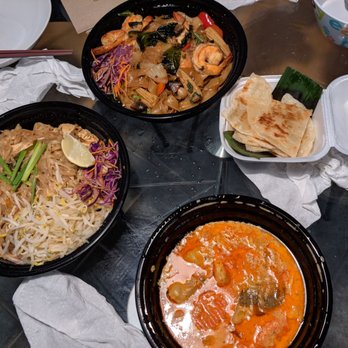 Urban Thai Kitchen - massaman curry, chicken pad thai, shrimp pad keemao, roti - Thai Near Me - Katy, Texas