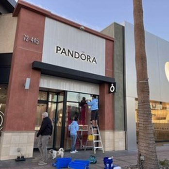 Desert Bright Window Cleaning - Commercial building window cleaning - Window Washing Near Me - Palm Desert, California