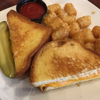 Backstop Bar & Grill - Kids Grilled Cheese & Tater Tots - Bars Near Me - Canby, Oregon