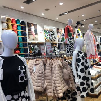 UNIQLO - Women's Clothing Near Me - London, XGL