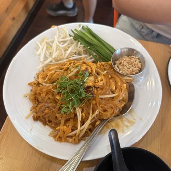 Chiang Rai - pad thai with chicken - Thai Near Me - Long Beach, California