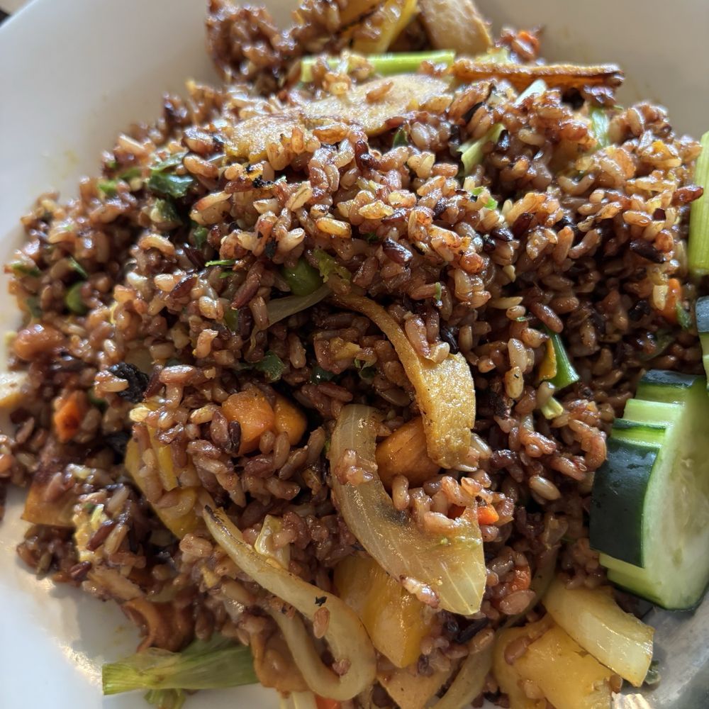 Lotus Vegan - Pineapple Fried Rice - Vegan Near Me - North Hollywood, California Lotus Vegan - Pineapple Fried Rice - Vegan Near Me - North Hollywood, California