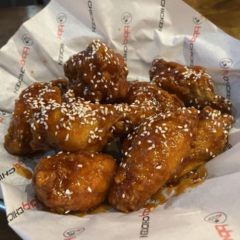 bb.q Chicken Bellaire - Secret Sauce Wings - Chicken Wings Near Me - Houston, Texas