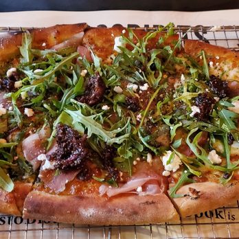 Von's 1000Spirits - Spiced fig, prosciutto, and arugula pizza - New American Near Me - Seattle, Washington
