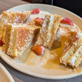 Snooze, an A.M. Eatery - O.M.G French Toast - Breakfast & Brunch Near Me - Katy, Texas