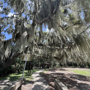 Overlook Park - Parks Near Me - Oviedo, Florida