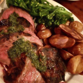 Cheeky Tiki - NY Steak with potato's and Broccoli. The broccoli was fresh and crunchy the way we like it!!! So yummy - Tiki Bars Near Me - Kailua Kona, Hawaii