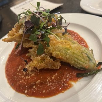 Entourage - Crispy Stuffed Squash Blossoms - American Near Me - Downers Grove, Illinois
