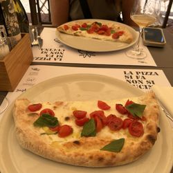 Pummarò La Pizza - Pummaro pizza delicious