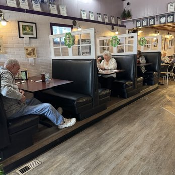 Magic City's Remarkable Diner - Breakfast & Brunch Near Me - Barberton, Ohio Magic City's Remarkable Diner - Breakfast & Brunch Near Me - Barberton, Ohio