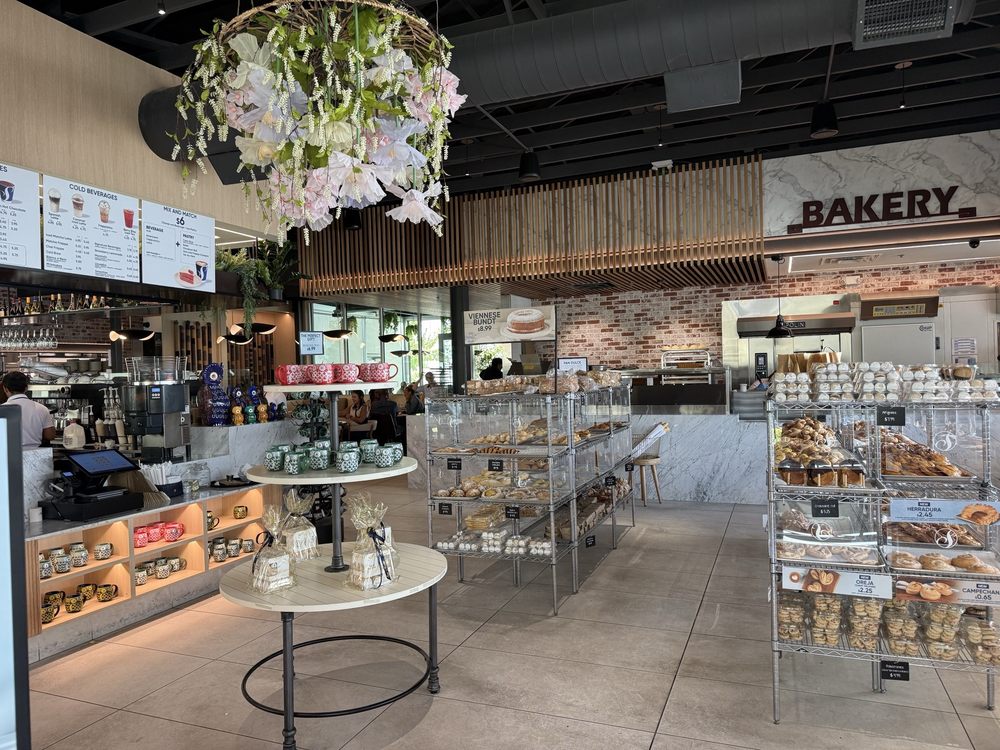 San Martin Bakery & Restaurant