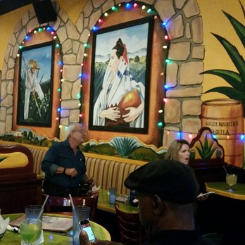 Salsas Philips Highway - Nice decor - Mexican Near Me - Jacksonville, Florida