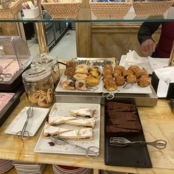 Albergo del Senato - Breakfast - Hotels Near Me - Rome, RM Albergo del Senato - Breakfast - Hotels Near Me - Rome, RM