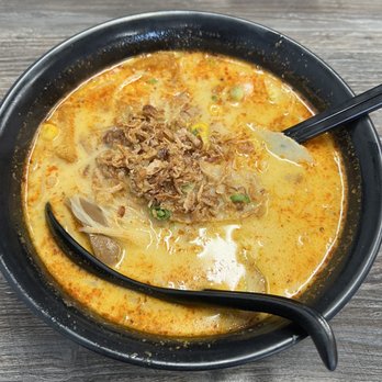 Borneo Eatery - Vermicelli Shrimp Laksa - delicious Very similar to Indonesian/Malaysian and Vietnamese curry - Indonesian Near Me - Alhambra, California Borneo Eatery - Vermicelli Shrimp Laksa - delicious Very similar to Indonesian/Malaysian and Vietnamese curry - Indonesian Near Me - Alhambra, California