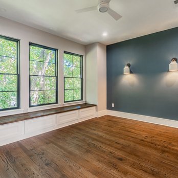3rd Story Philly - a large empty room with hardwood floors - General Contractors Near Me - Philadelphia, Pennsylvania