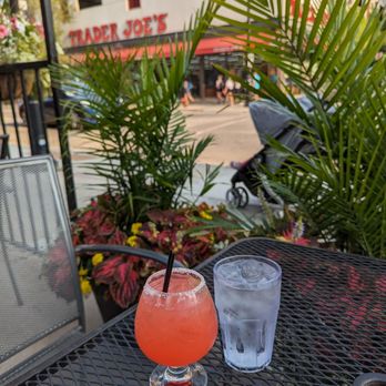 Half Shell - Strawberry margarita - Seafood Near Me - Chicago, Illinois