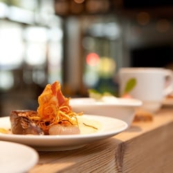 Weinwirtschaft lounge & restaurant - vielseitige regionale und saisonale Gerichte mit veganen und vegetarischen Alternativen