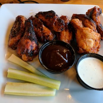 Porter's - Hot wings were delicious - Salad Near Me - Springdale, Utah