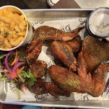 Brody's Restaurant - Wings - Barbeque Near Me - Sacramento, California