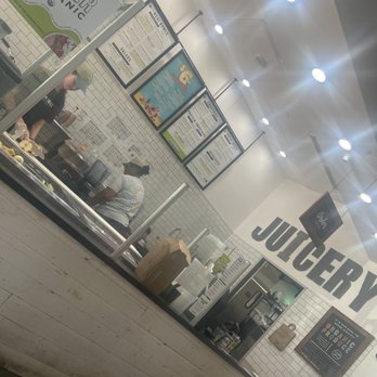 Clean Juice - Juice bar area - Juice Bars & Smoothies Near Me - Houston, Texas